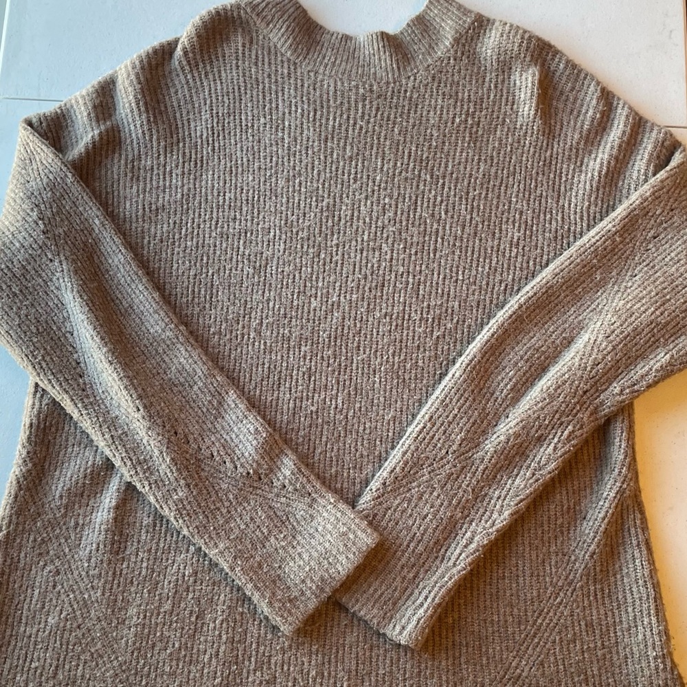 Old Navy Women's Crew Neck Sweater - Beige